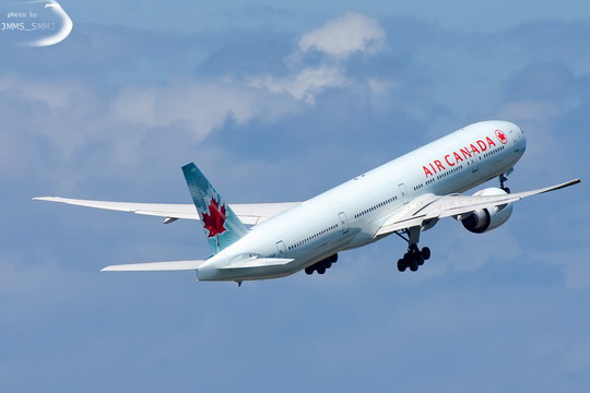 图片 加拿大航空公司一架飞机空中两次被闪电击中